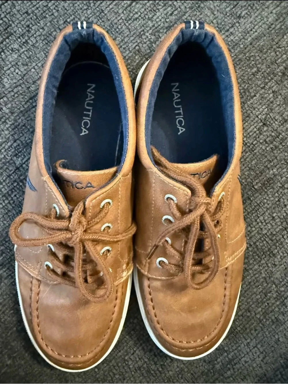 Nautica Boys Tan Leather Boat Sneakers Size 5